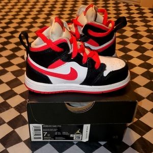 Jordan 1 Mid (TD)
